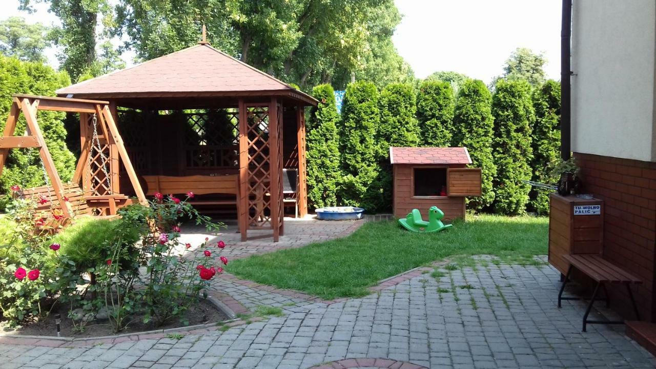 Pokoje Goscinne "Lenka" Ciechocinek Bagian luar foto